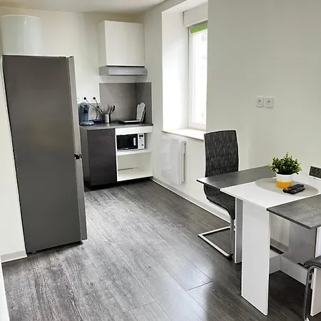 Knut-home Luxembourg Nocleg ze śniadaniem 3*