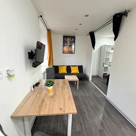 La Fensch Giralda Luxembourg. 3* Knutange