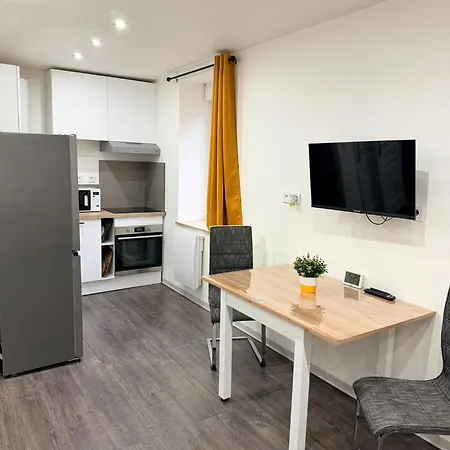 Knut-home Luxembourg Nocleg ze śniadaniem 3*