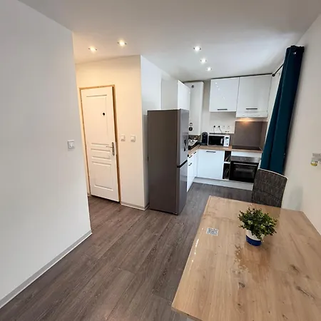 Knut-home Luxembourg Nocleg ze śniadaniem 3*