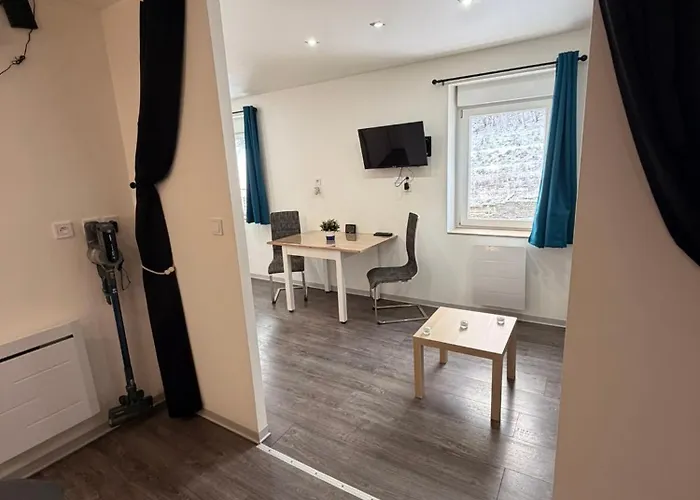 Knut-home Luxembourg 3* 克尼唐日